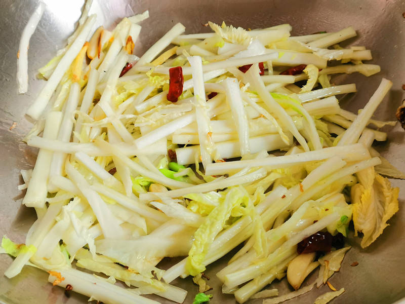 方法|切菜有讲究，方法错了一点不好吃，快点收藏了试试！做酸辣白菜