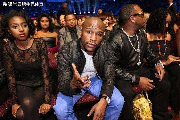 威瑟|同样是拳王为什么差别就这么大呢？梅威瑟挥金如土，泰森面临破产