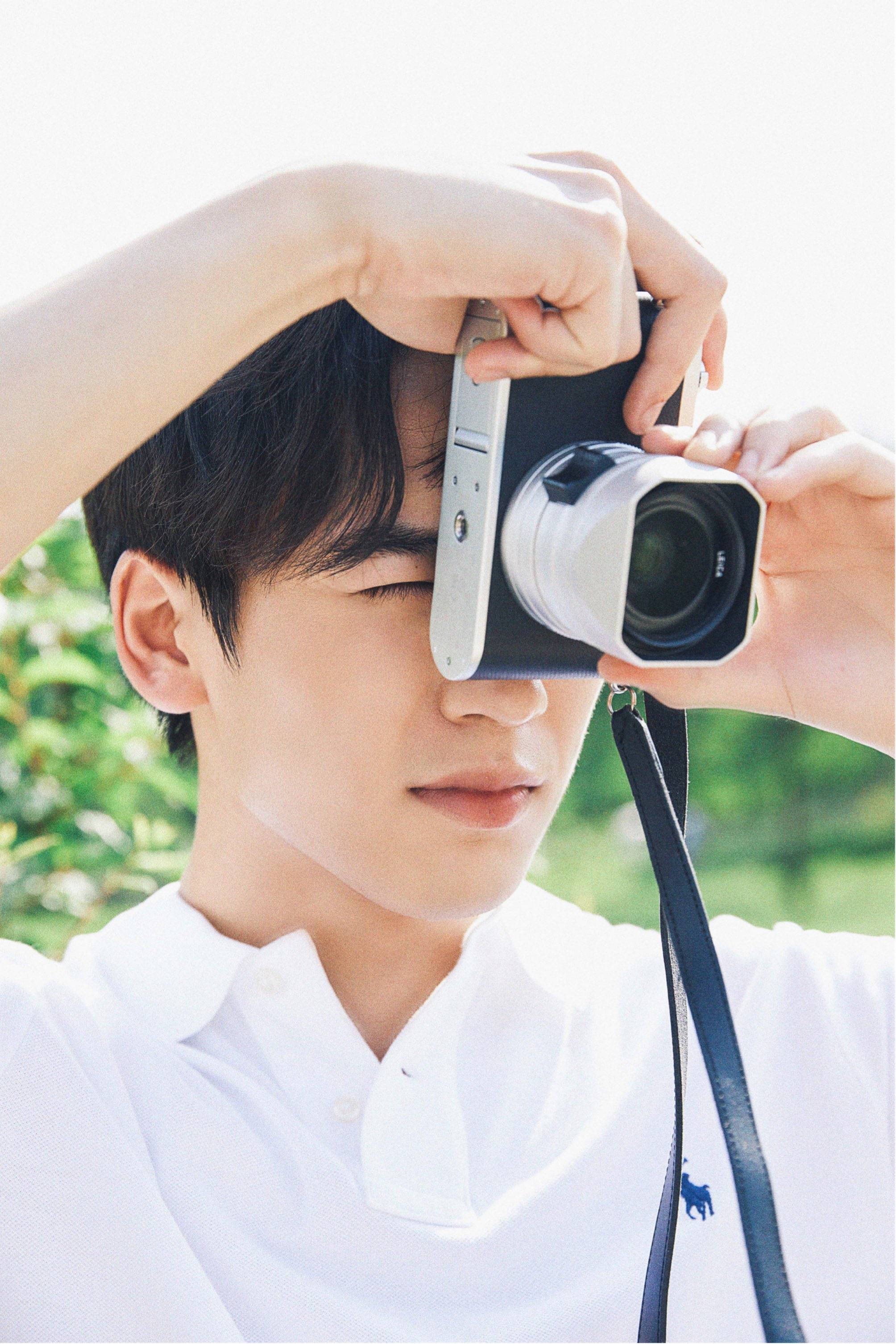 《心动的瞬间》张凌赫口碑人气双丰收