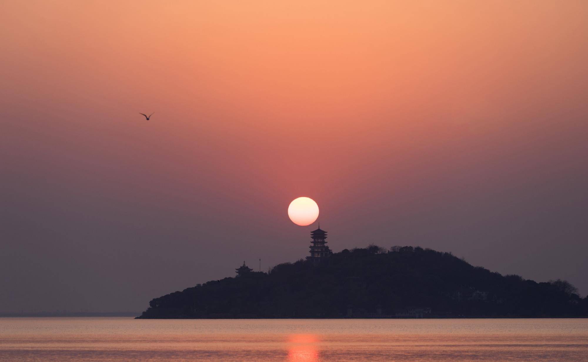 广东Gdp11万了_广东各市2020年gdp(3)