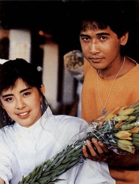 王祖賢近照曝光 跟男性友人逛街熱聊 53歲的她依舊獨身一人 金胖子減肥俱樂部