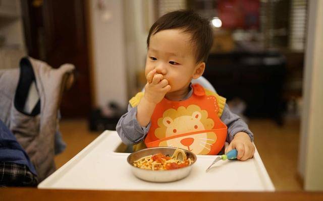 孩子|多半是被积食缠住了，教你几个我试过的有效妙招孩子现几个异常