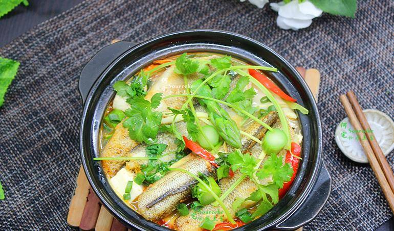 什么炖豆腐什么炖鱼 d44252a645194779a83cfd1d9112ff04.jpeg