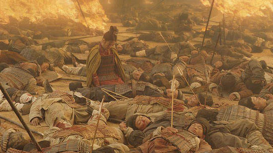 原创在古代人们到底是如何处理战场上士兵的尸体