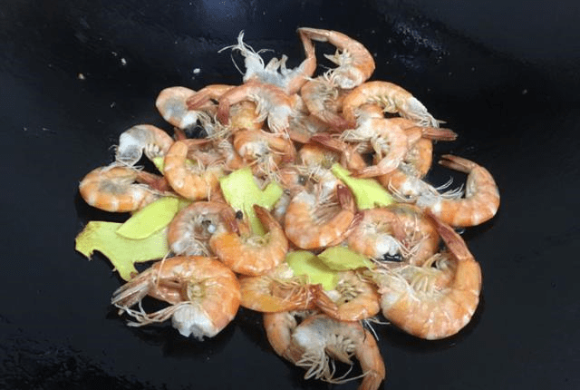 油焖大虾怎么处理虾视频 c40220fd294b40dca44a6fc61d37fc61.png
