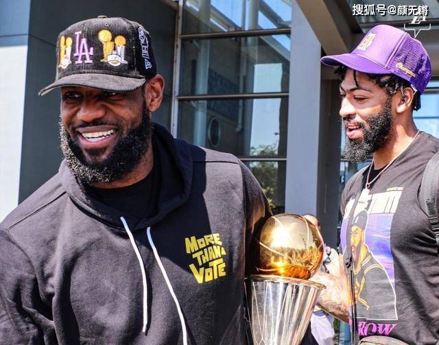 乔丹|知名演员谈詹皇：他未必能比魔术师更好！詹皇地位为何难比乔丹？