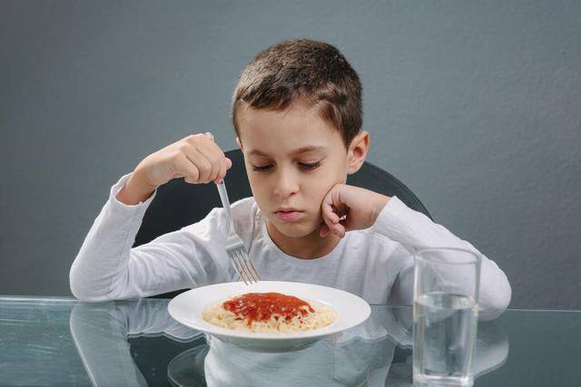 小孩食欲不振是怎么回事,该如何解决食欲不振?