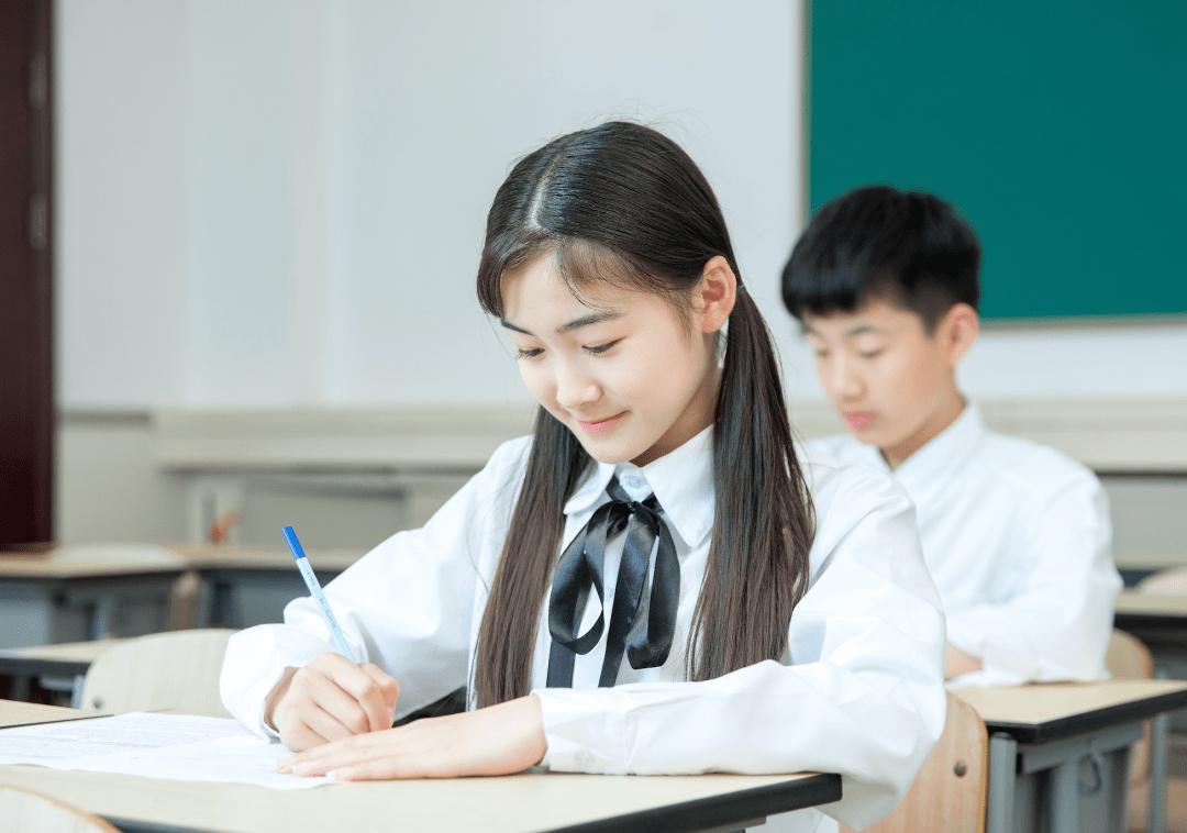 作文|1元智能改作文：老师难偷懒，机构恐亏本？