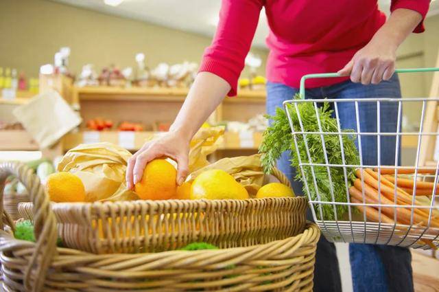 新四大巨头会战武汉：买菜打响10年之争？