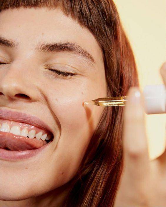 肌肤|护肤油真的很有油吗？抹油真的很快乐，特别是在现在