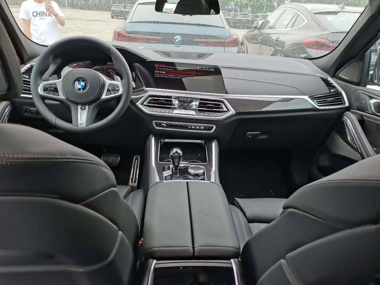 新款宝马x6进口现车裸惠促 科技suv运动版