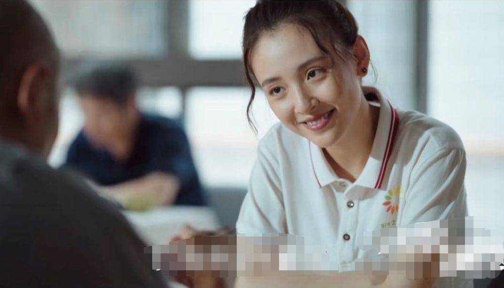 后移|吴倩近照很憔悴，发际线后移眼窝深陷，才28岁就没了少女感！