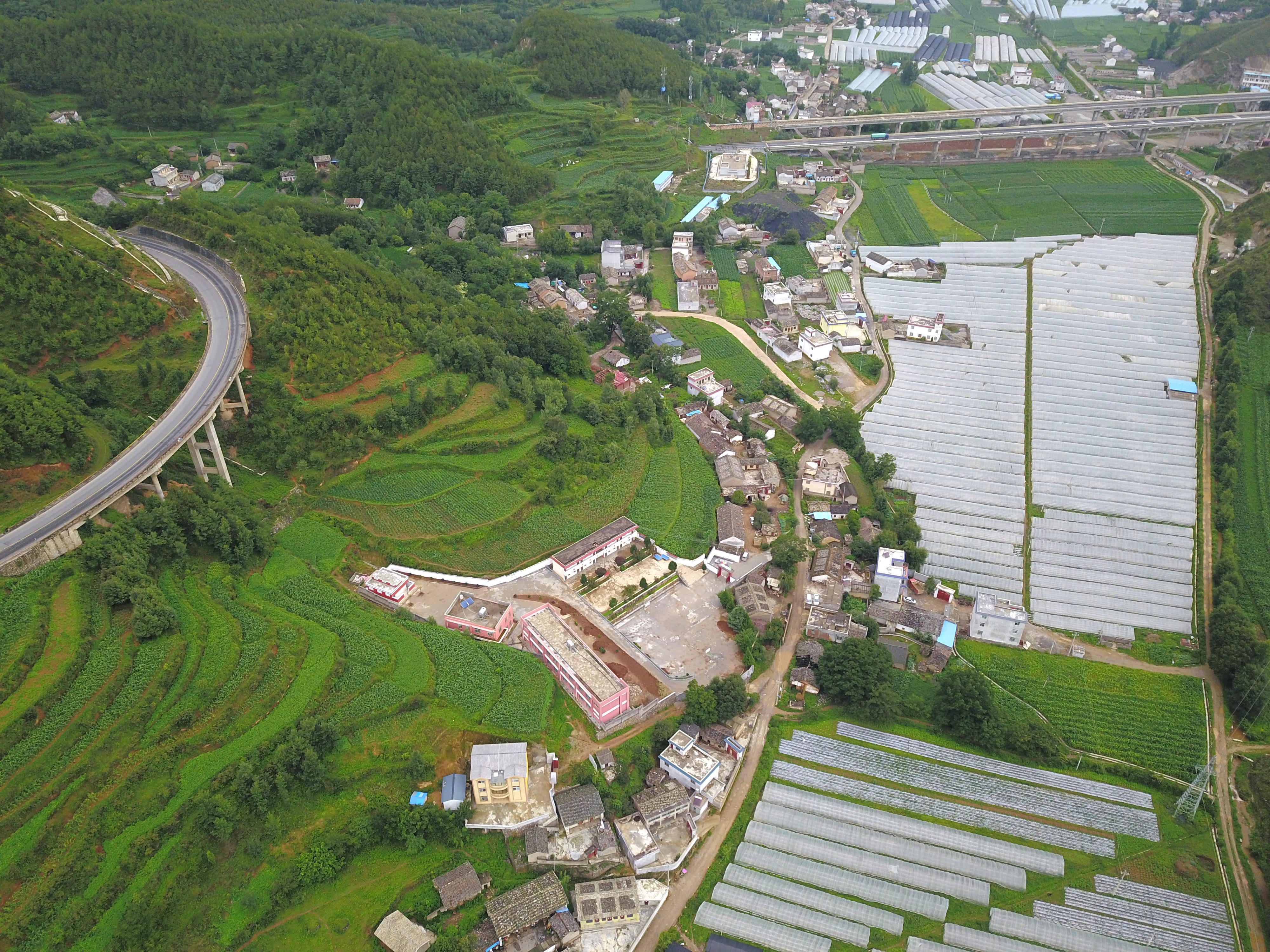 戛里村大坝村野马村汤德村箐门村歹咩村仓房村金牛村咩则村糯租村