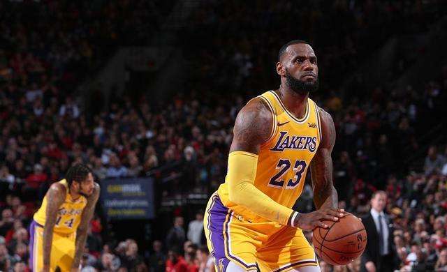 詹姆斯总冠军戒指全套 2ddb76e20ee44806a1b8cb03c406a67a.jpeg