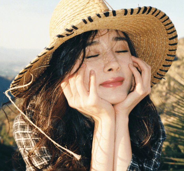 肌肤|杨幂，赵丽颖是吃了什么仙丹吗？她们的“逆龄”到底怎么操作的