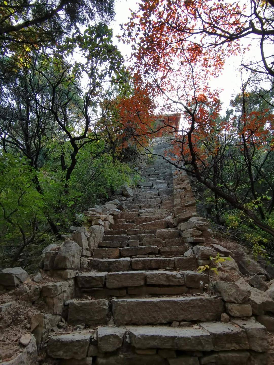 秋游济南秘境佛峪大峡谷 秋游济南秘境佛峪大峡谷