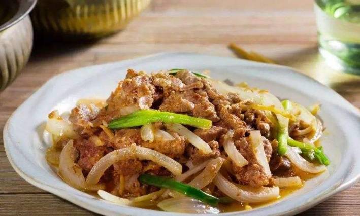 牛肉洋葱怎么烧 2f804646c65b4cd98677a23f2b5f20d3.jpeg