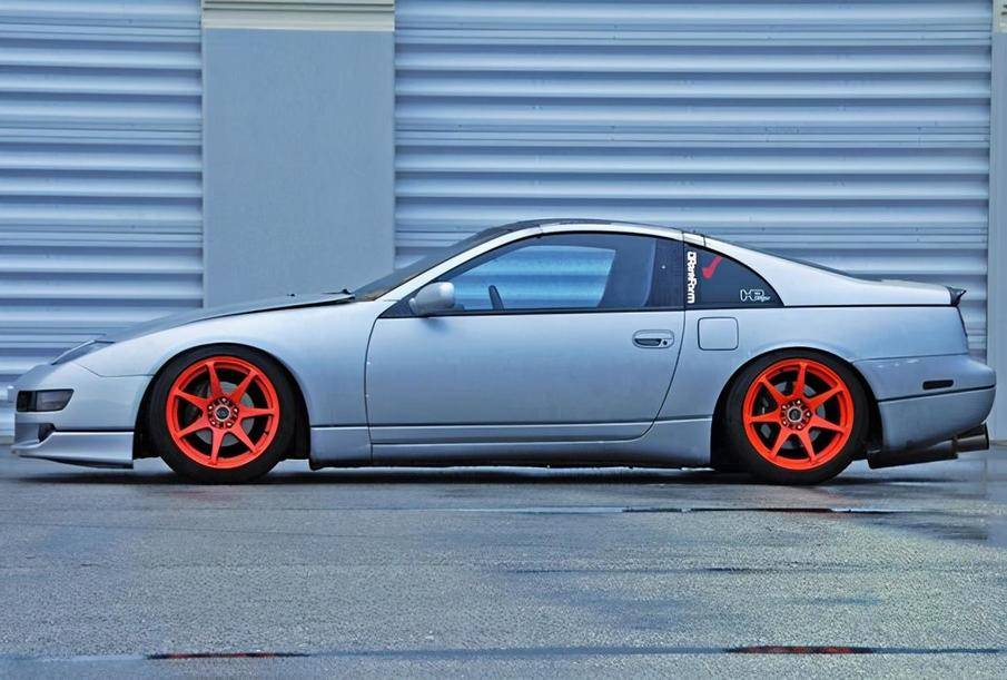 日产鲜为人知的性感跑车fairlady300zx