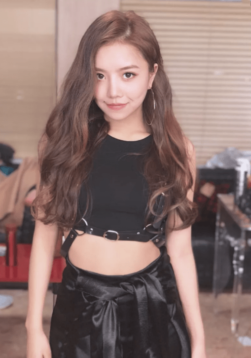 头发|拯救秃头少女的卷发，不仅看起来发量多，重点还显脸小！