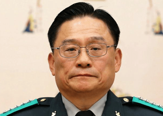宁愿放弃国籍也不当兵：在韩国服兵役究竟有多可怕