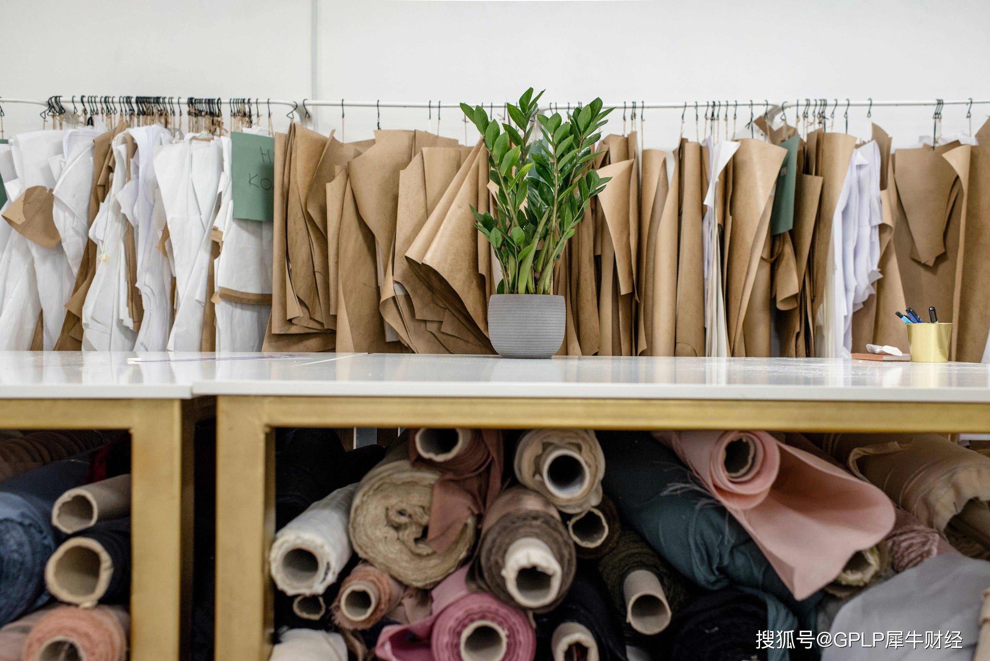 司法|贵人鸟信披违规收警示函 63%股份被司法冻结或质押