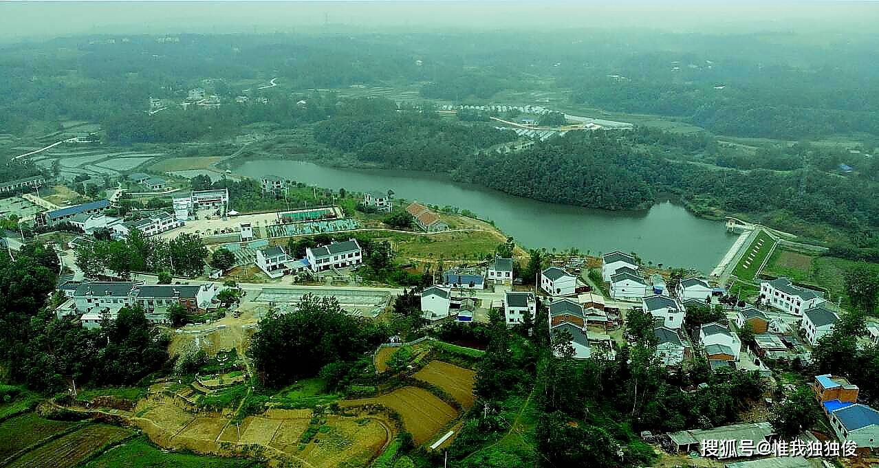 随州何店镇:梦里寻她千百度 缘来只在山水间