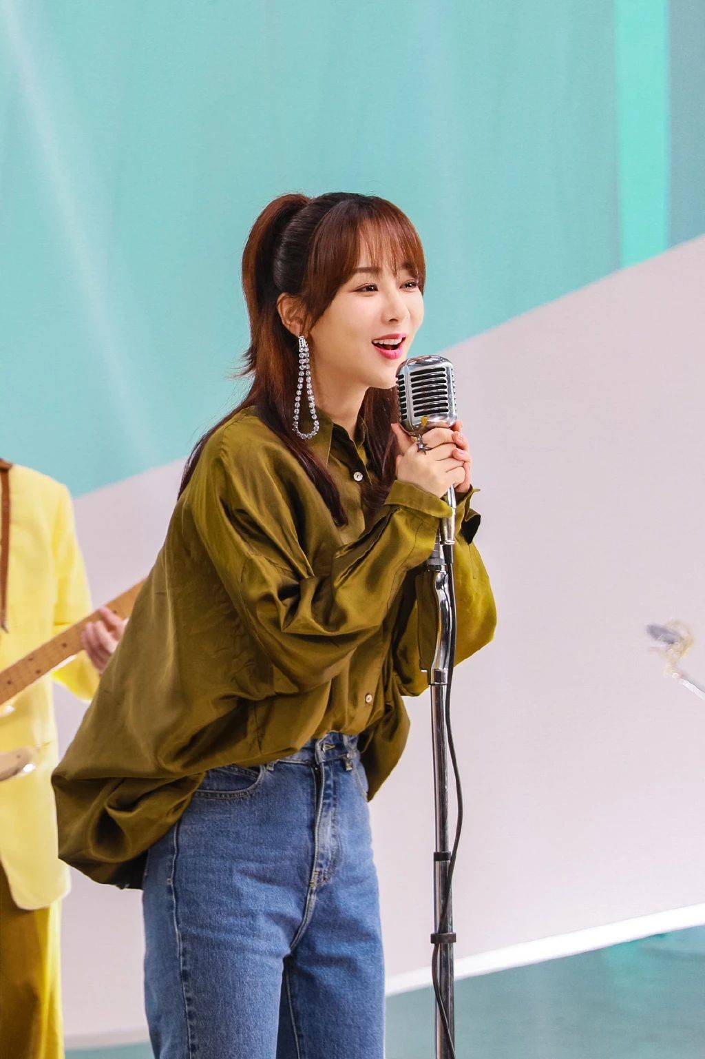 开云kaiyun官方网站-
杨紫壁纸：我想把世界上最好的都给你 却发现世界上最好的就是你(图8)