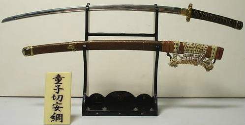 充满艺术美感的冷兵器日本武士刀