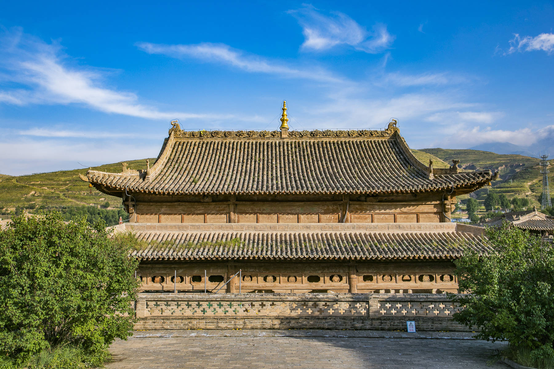 青海|藏在青海的这座古寺，明朝7位皇帝为它下达敕谕，足以媲美故宫