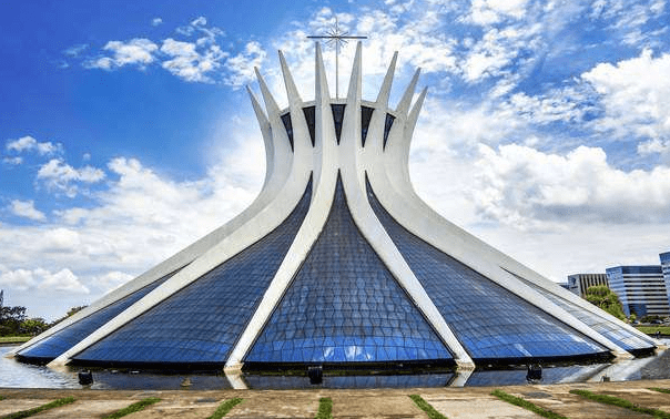 巴西利亚GDP_圣巴西利亚大教堂