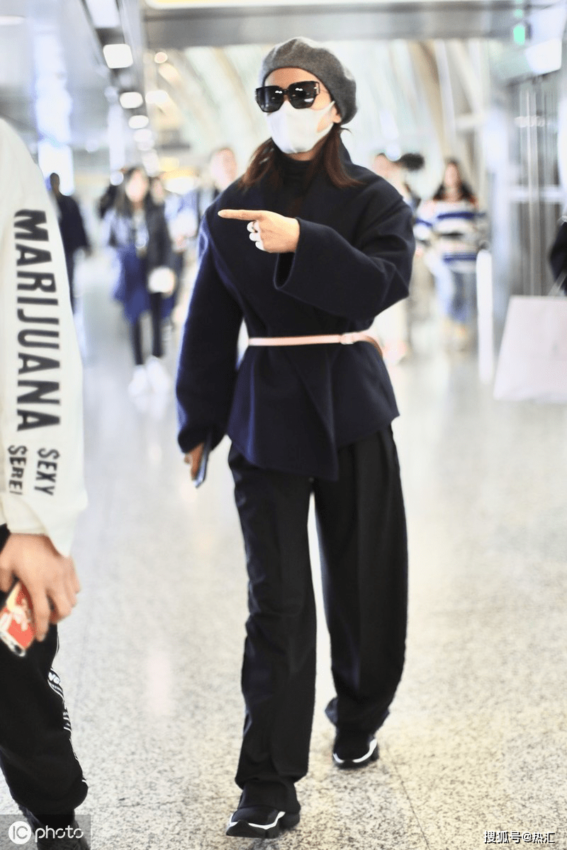 跆拳道|刘涛到底穿了个啥?一身“跆拳道”服走机场,穿出去踢馆的气场