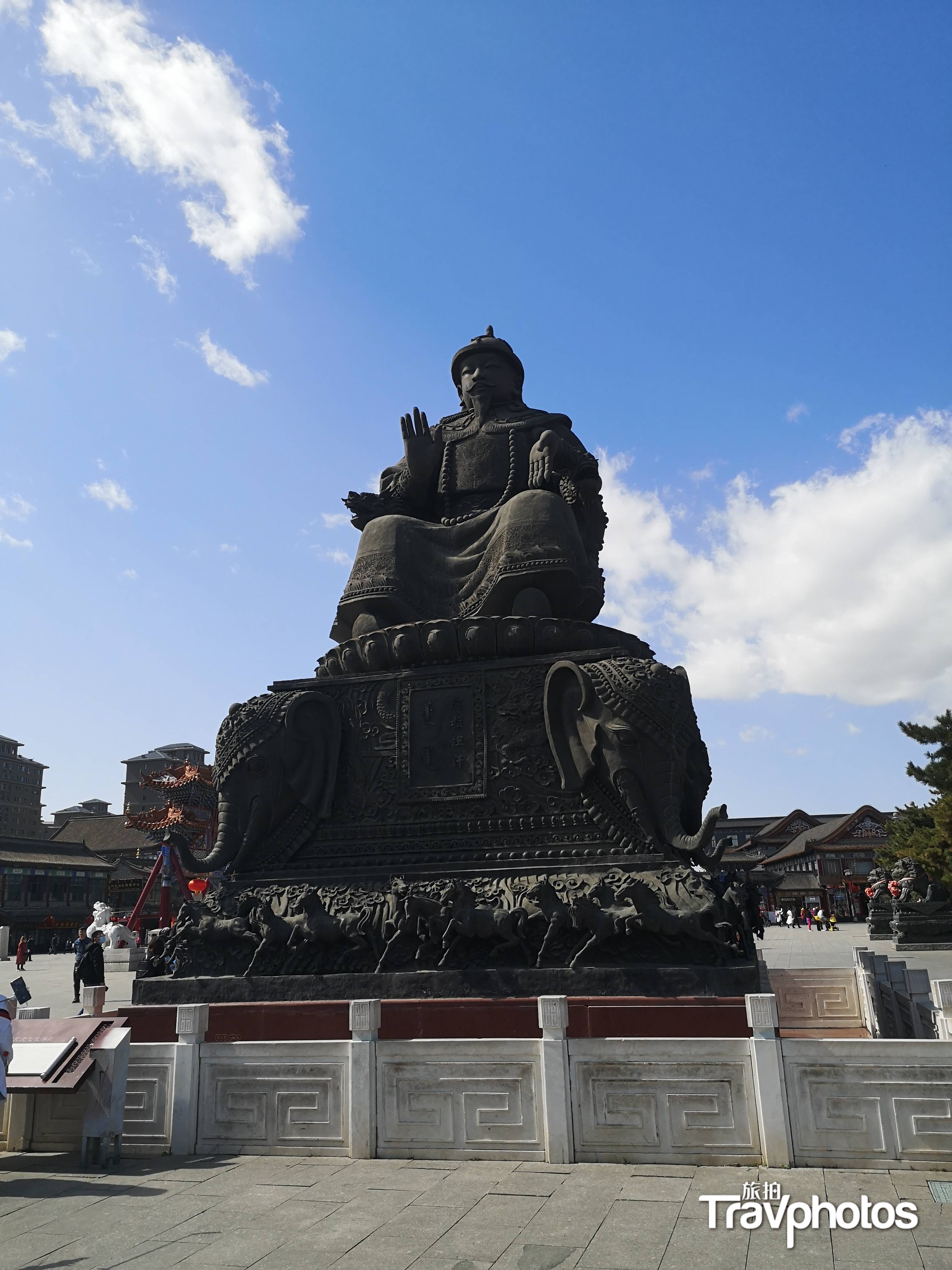 漫步青色之城呼和浩特,探秘砖雕艺术精品著称的“五塔寺”