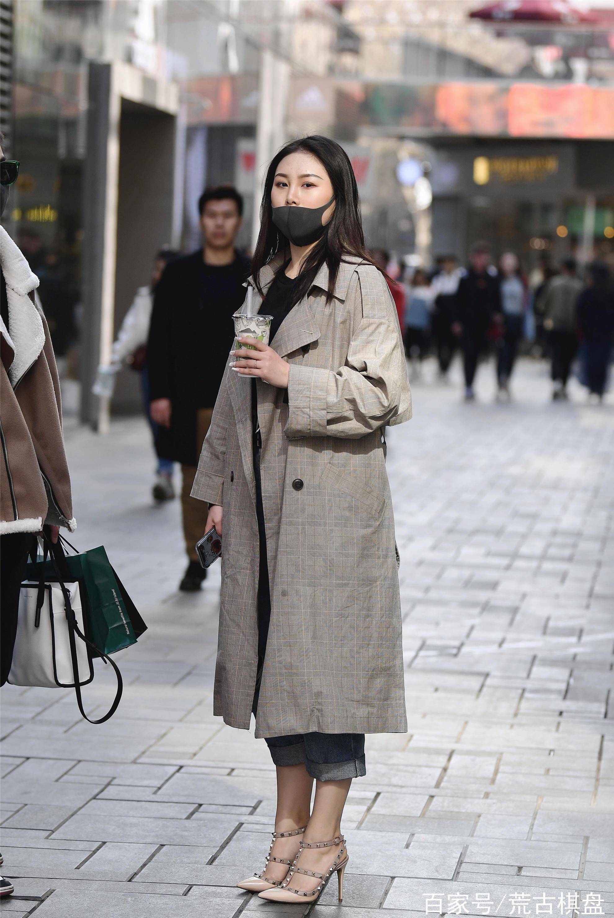 灰格子风衣_英格兰格子风衣女(3)