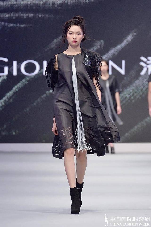 怡良|GIOIA PAN·潘怡良：返素归“织”，永续时尚