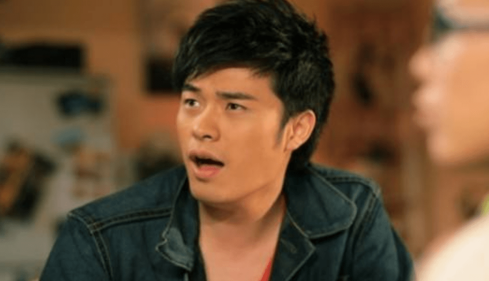 老说自己没钱的”曾小贤“ 一路氪到黑竟成反面教材 他做错了什么?