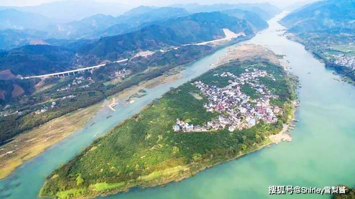 中国唯一的水上古镇，屹立江心400年，岛上居民却拒绝修桥通车_丹洲
