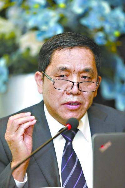 公司说明,本次新增董事刘长云和刘义常与公司实际控制人没有亲属关系