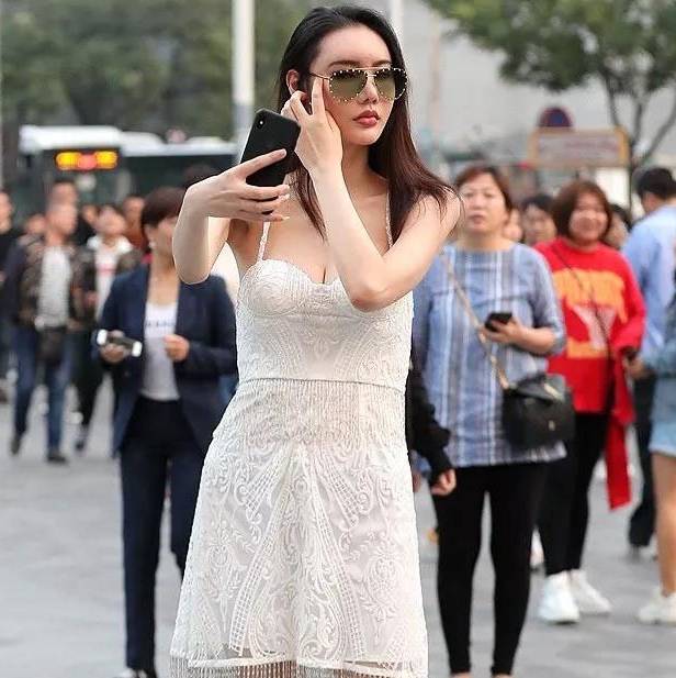 时尚包臀裙定制 e77d6010d86b4c0783c629ef93d7ea1a.jpeg