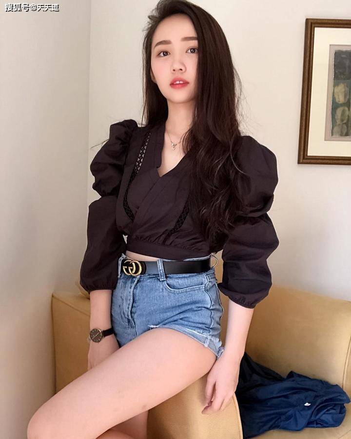原创
搞笑GIF段子:看到女儿的那一刻,原谅我憋不住笑了
找个胖媳妇,拍个婚纱照真不容易啊这本书,说的真是太真实了!这才是真正的拖油瓶了,看到女儿的那一刻,原谅我憋不住笑了好神奇的火车轨道这得是多高的情商,不管谁来都备有面子都这样了你还不行,真的好渣渣