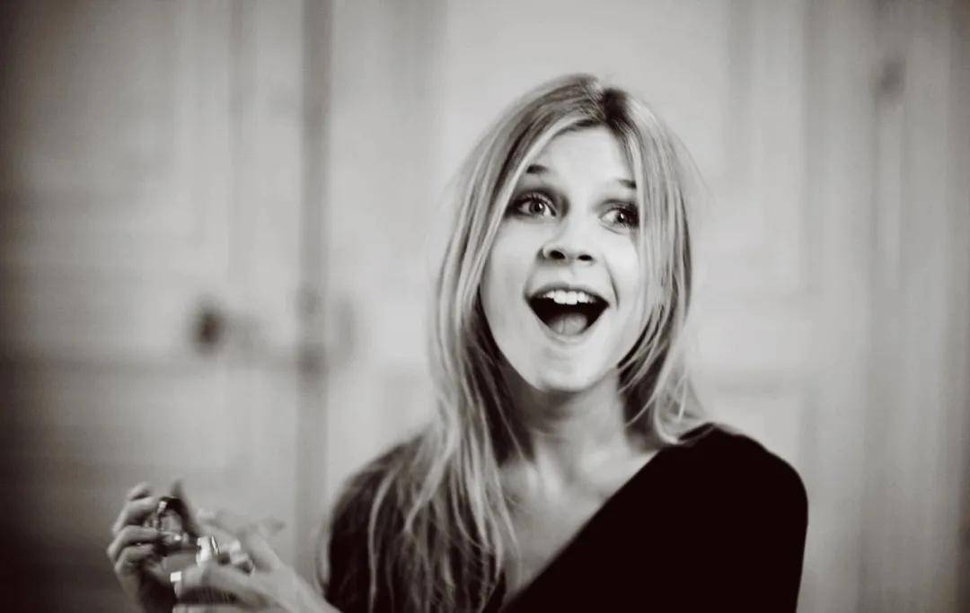 信条|她是「信条」里面隐藏的美女，更是在娱乐圈和时尚圈游走的女神！