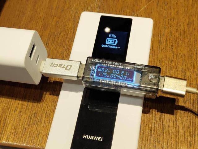 一个顶仨,外出充电好搭配,电友X21氮化镓65W充电器上手体验