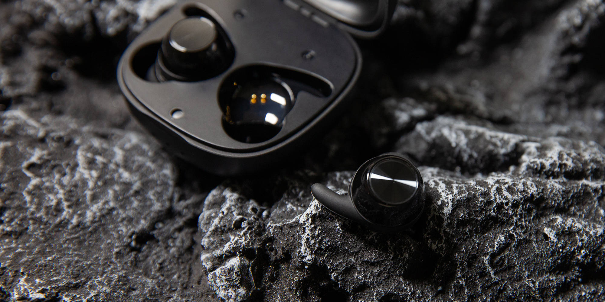 二百元档真香无线蓝牙耳机-工艺&音质双双提升-西圣Ares