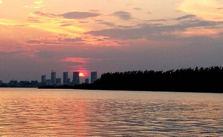 江苏GDP什么时候超法国_法国斗牛犬(2)