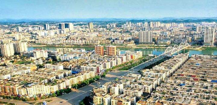 邵阳一中2020年高考_《邵阳市第六中学》领导正在号召2020级新生用汗水(2)