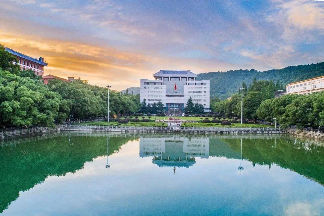左家垅|大学也有“外号”？看哪所大学能凭借“绰号”笑傲江湖！