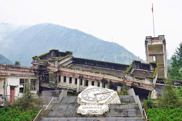 探访汶川大地震遗址，缅怀过去，祈福更好的未来_严重