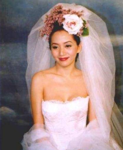 “世纪渣男”玩弄中日三大天后感情 间接致其母死亡!而今婚内出轨?!