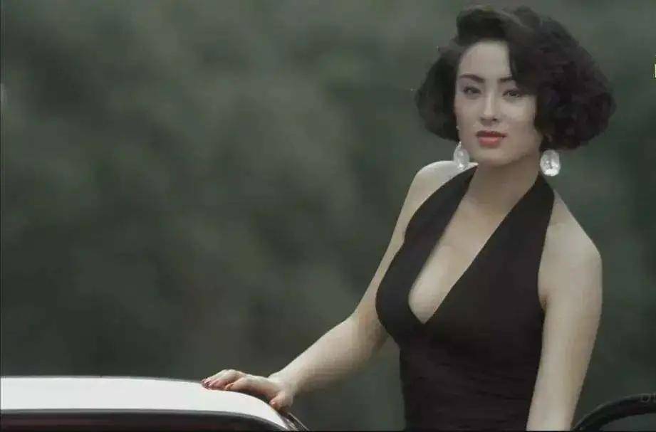 铁锥|曾经美到大杀四方的她怎么了？如今脸僵得像铁锥，灵气全失...