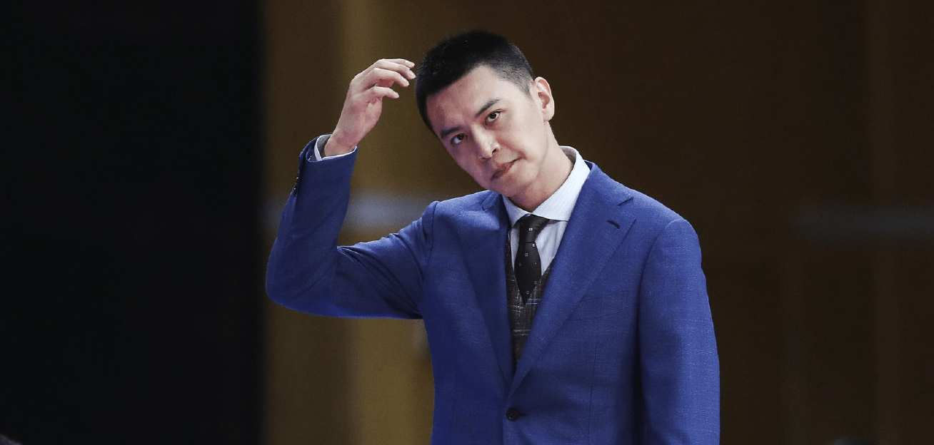 骂人也能上热搜杨鸣怒骂朱荣振网友却只关心他长得帅