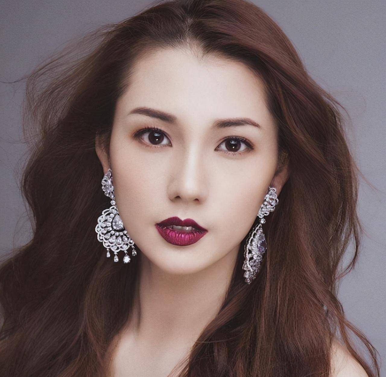 广东夫妇靠"收租"走红,2年吸粉5千万,真实背景遭网友深扒
